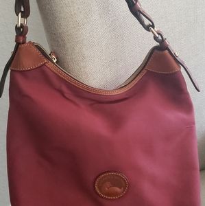 Dooney and Bourke maroon, GREAT FALL COLOR‼️